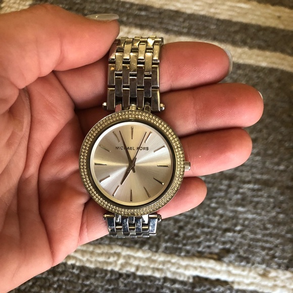 MK stainless steel watch great used condition! - Picture 4 of 4